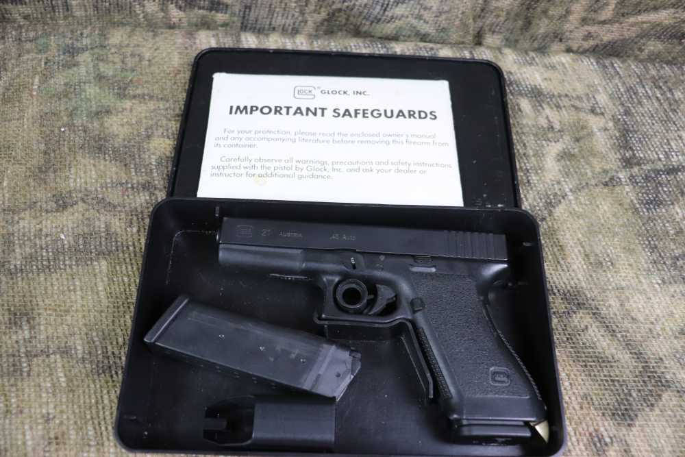 Early Glock 21 45 acp semi auto 4.5" 2 mags tupperware box penny start-img-0
