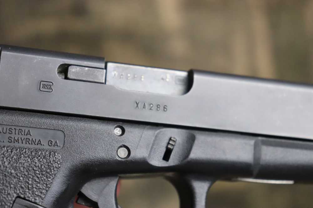 Early Glock 21 45 acp semi auto 4.5" 2 mags tupperware box penny start-img-20