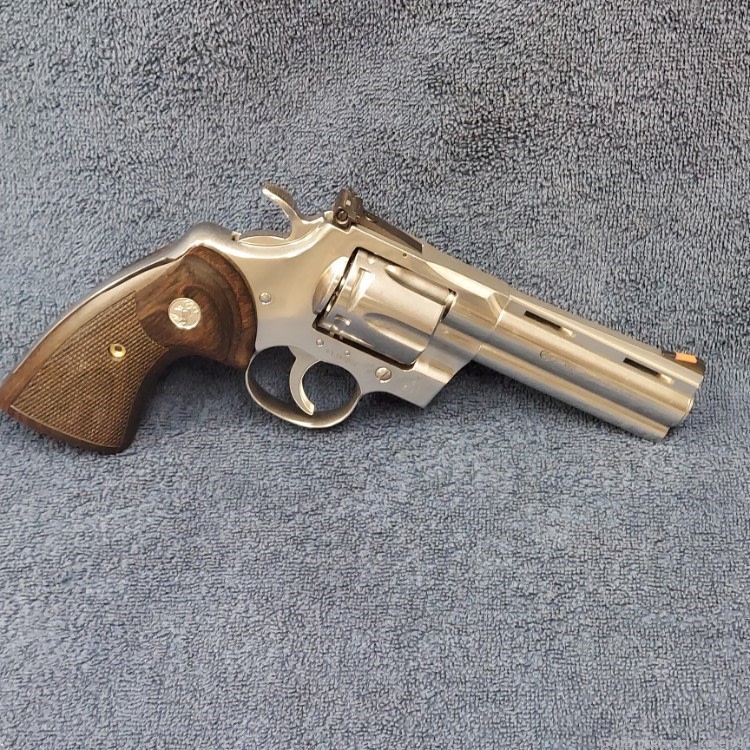 COLT'S MFG.MODEL PYTHON DA/SA REVOLVER (SP4WTS)  .357 MAGNUM CAL. 4.25" BBL-img-2