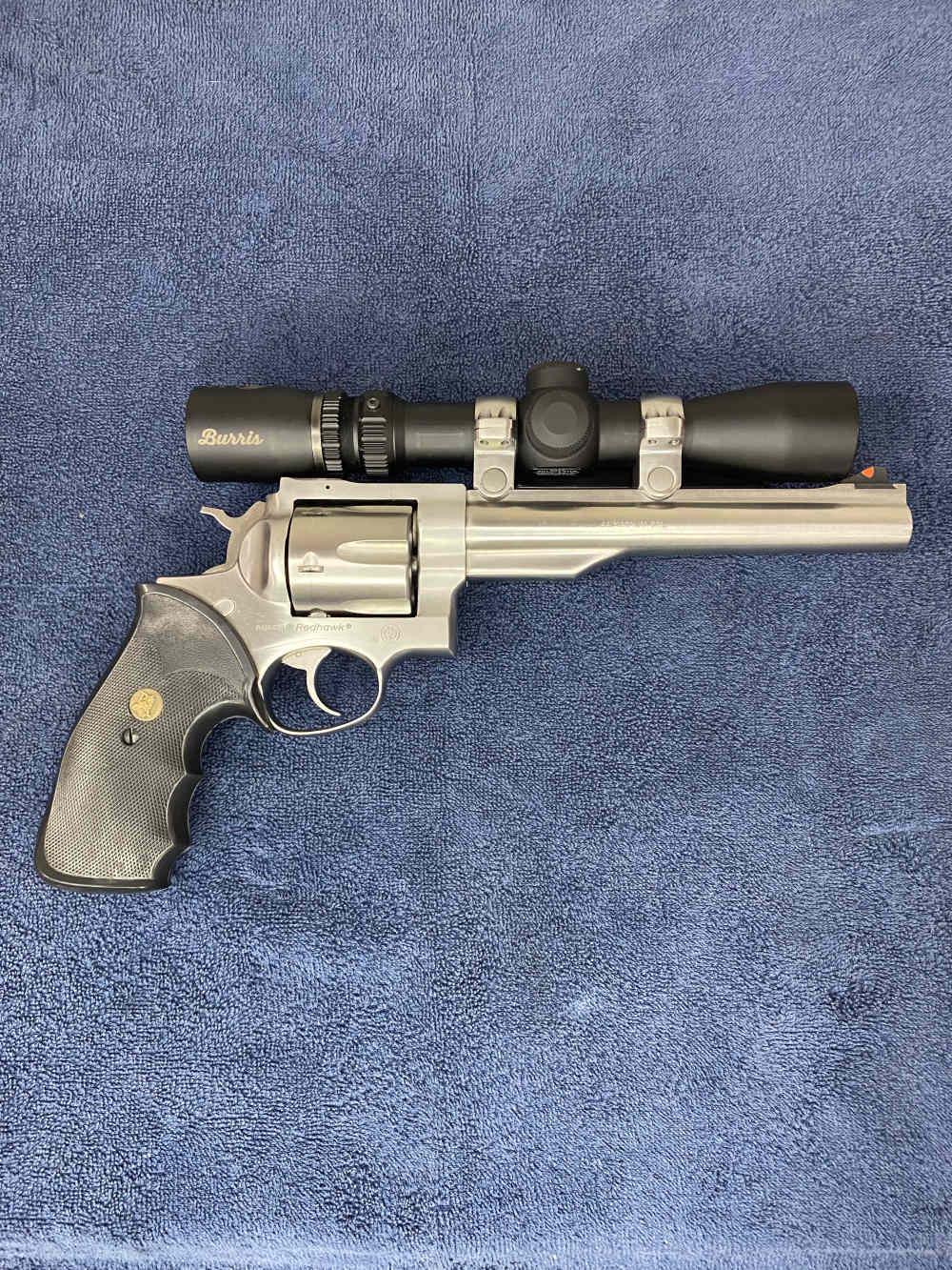 Ruger Redhawk 44 mg with scope-img-0