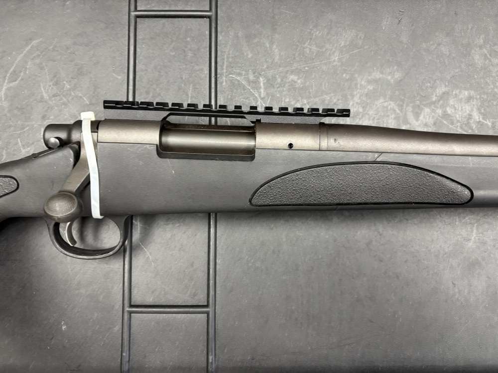 REMINGTON 700 BOLT ACTION 6.5 CREEDMOOR RIFLE. NO RESERVE -img-6