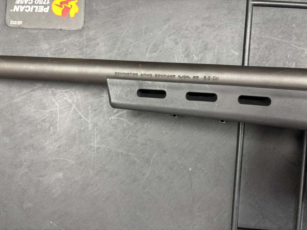 REMINGTON 700 BOLT ACTION 6.5 CREEDMOOR RIFLE. NO RESERVE -img-4