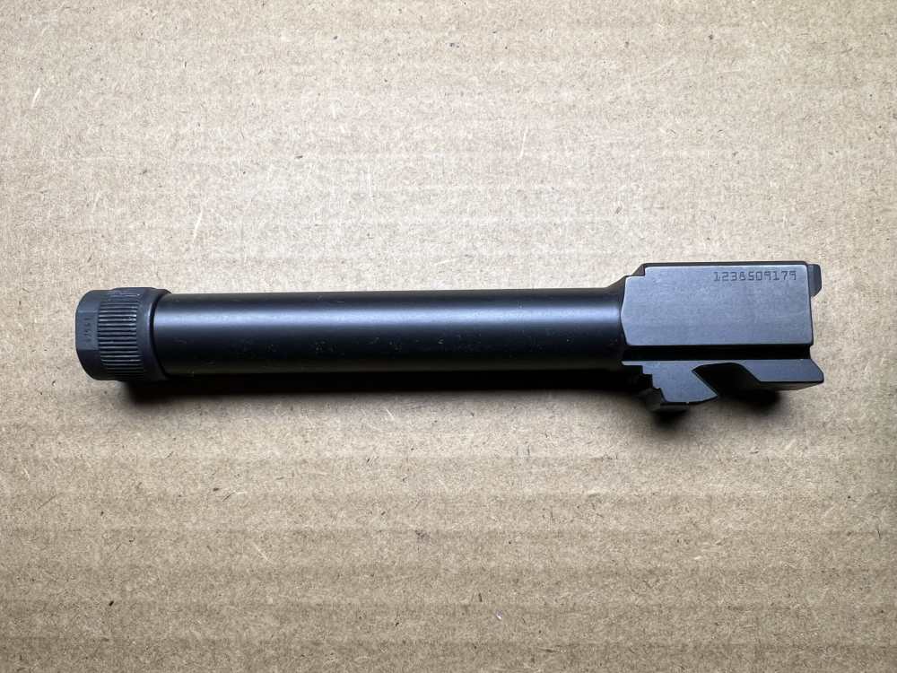 Glock 17 Gen 4 Threaded Barrel.-img-0