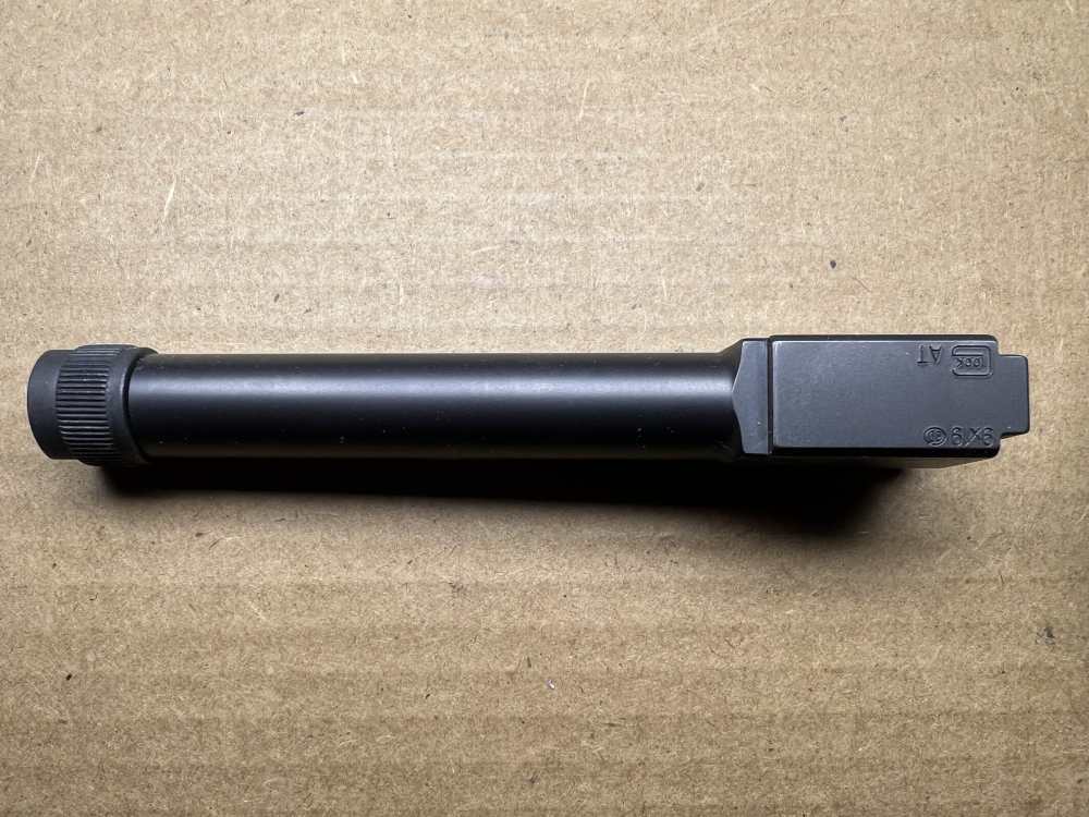 Glock 17 Gen 4 Threaded Barrel.-img-1