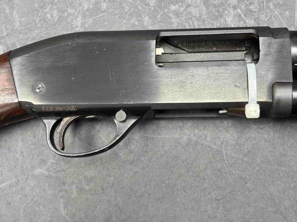 HIGH STANDARD K-120  12 GAUGE PUMP SHOTGUN. NO RESERVE -img-10