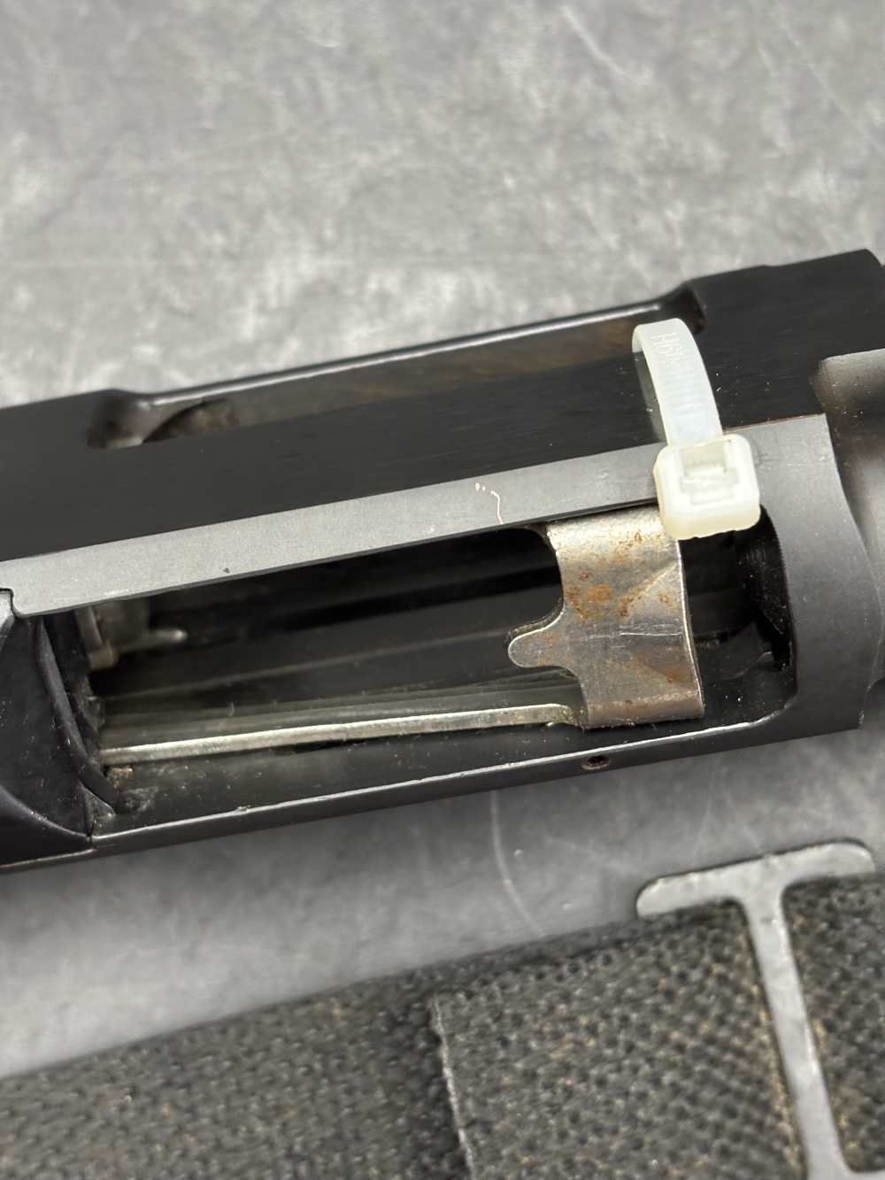 HIGH STANDARD K-120  12 GAUGE PUMP SHOTGUN. NO RESERVE -img-17