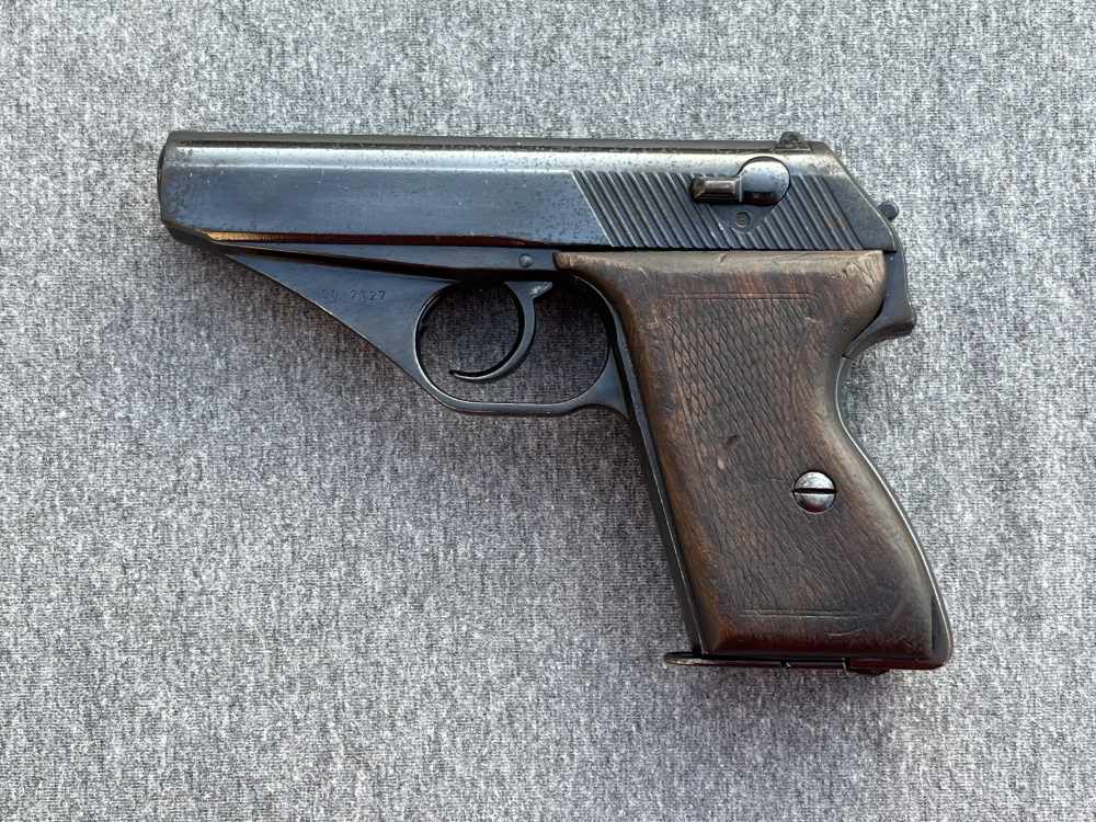 Interarms Mauser HSc .32 ACP Pistol w/ Wooden Grips Post-WWII-img-0