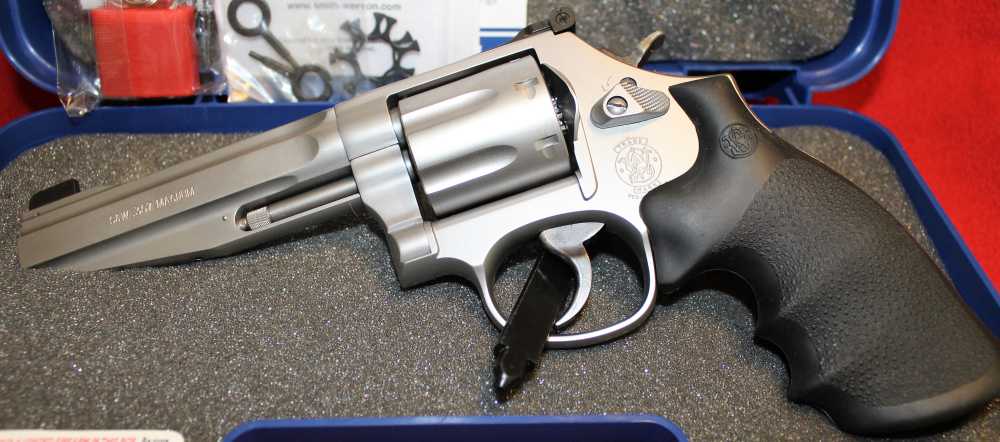 SMITH & WESSON 686-6 PRO NIB-img-0