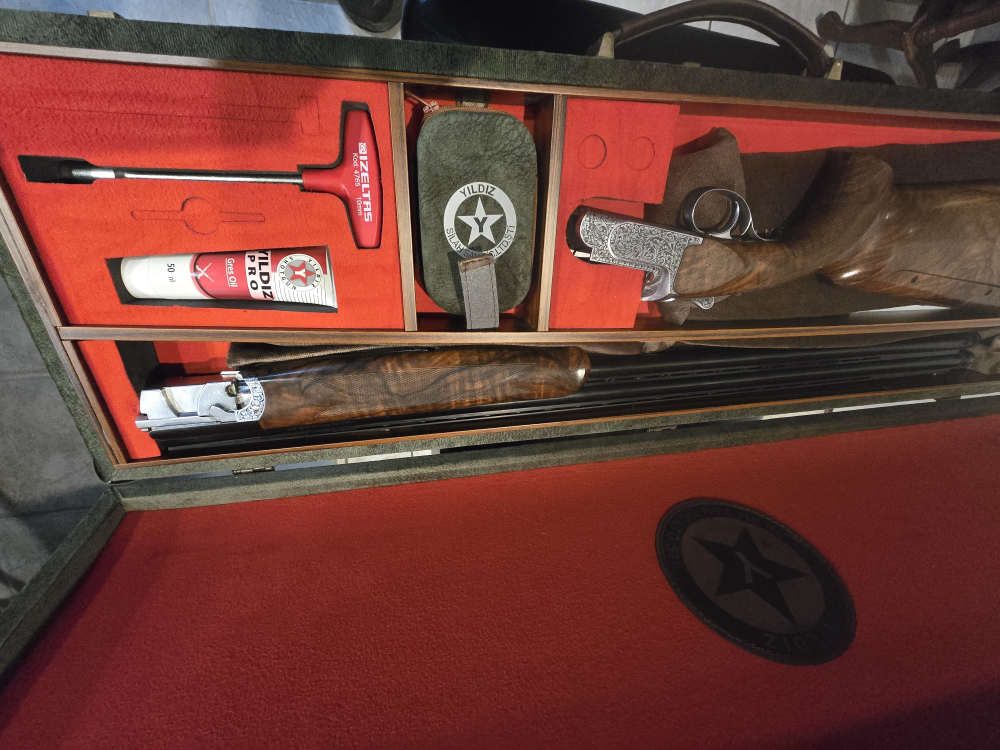 YILDIZ PRO SPORTING SPECIAL 20GA WITH ORIGINAL HARD CASE 30IN BARREL -img-2