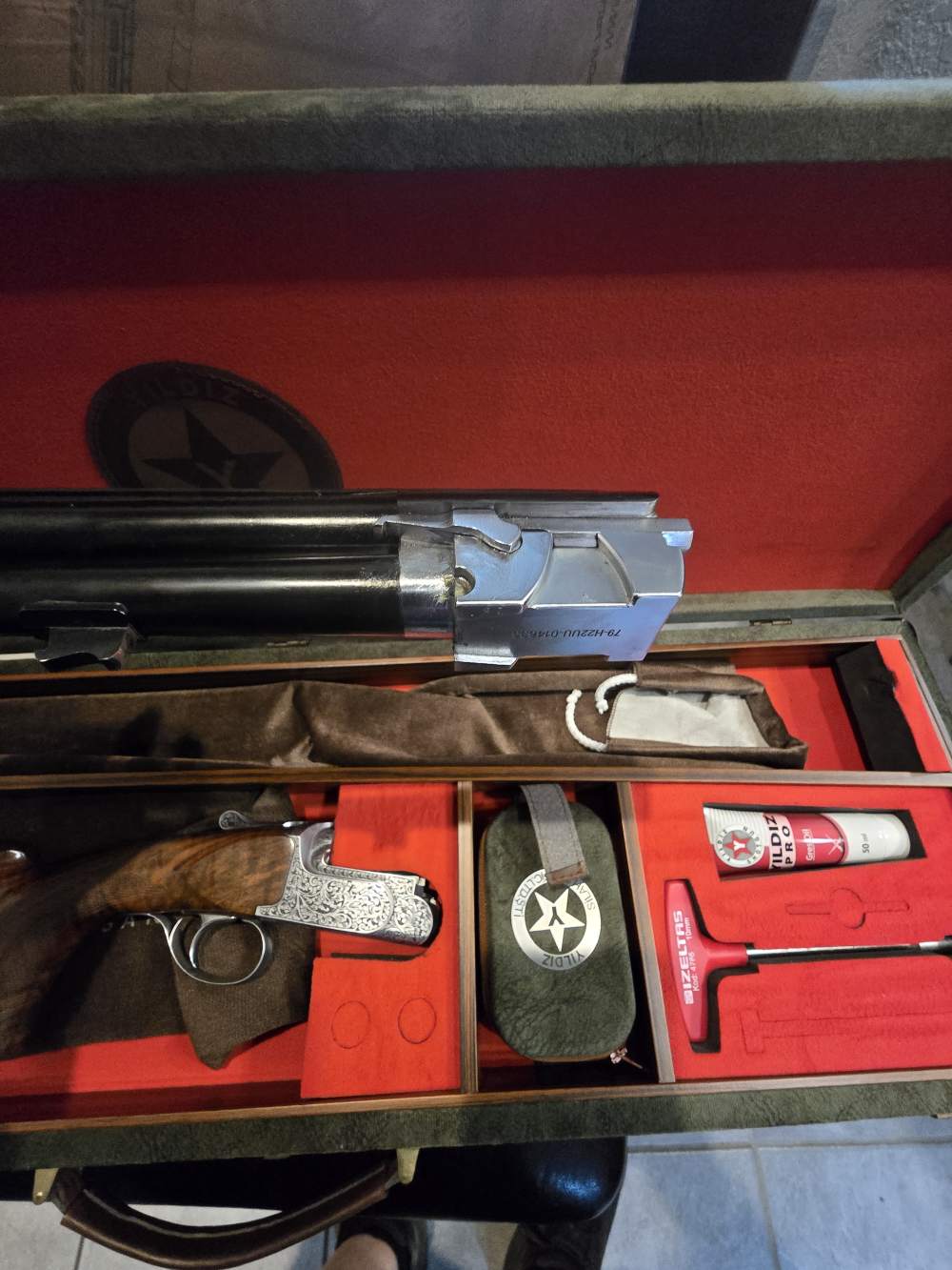 YILDIZ PRO SPORTING SPECIAL 20GA WITH ORIGINAL HARD CASE 30IN BARREL -img-3