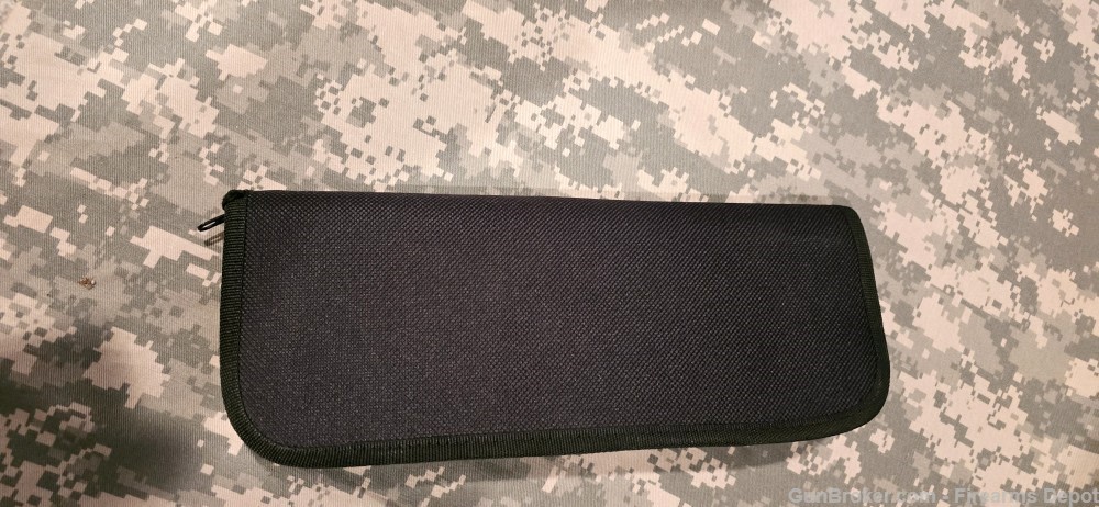 B&T STATION-6 TP9N TP-380 USW Discreet sling/shoulder case w/cleaning kit -img-2