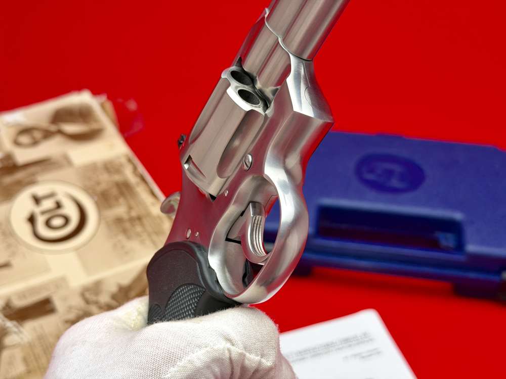 1995 Colt Python 8" Vent Rib .357 Magnum Factory Stainless Finish In Box!-img-10