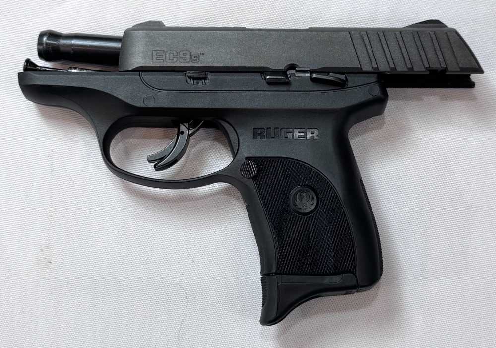 Ruger EC9s Pistol, 9mm, 3.12" Barrel, 4x7 Round Magazines, Clean!-img-10