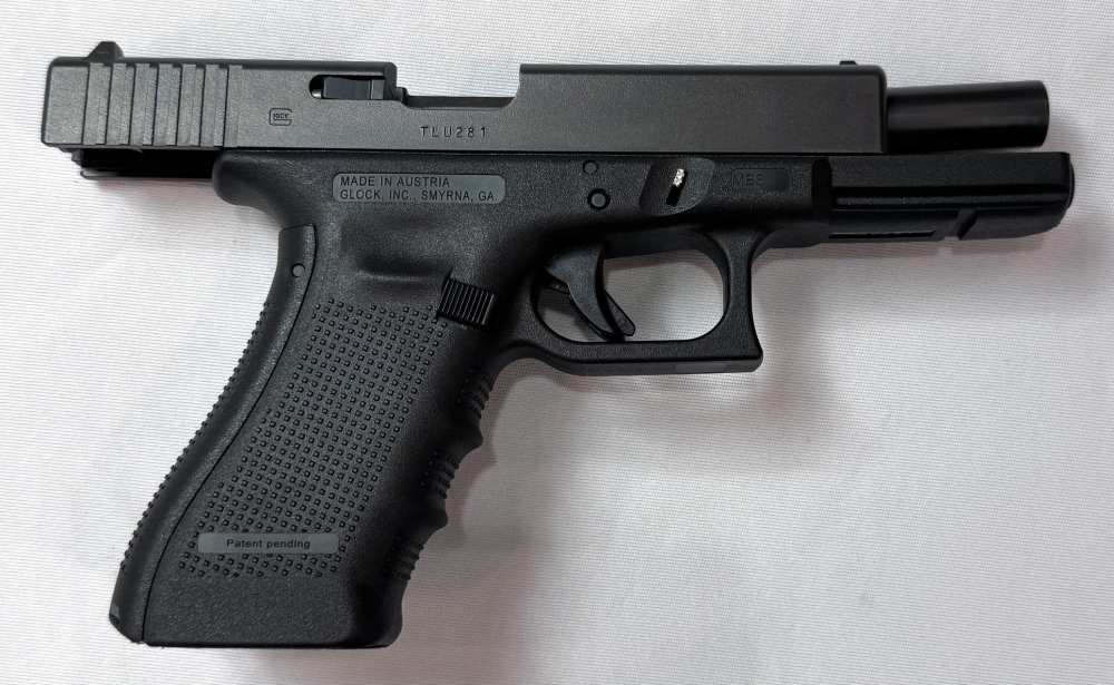 Glock 22 GEN 4 Pistol, 40S&W, 4.48" Barrel, 2x15 Round Magazines, Nice!-img-10