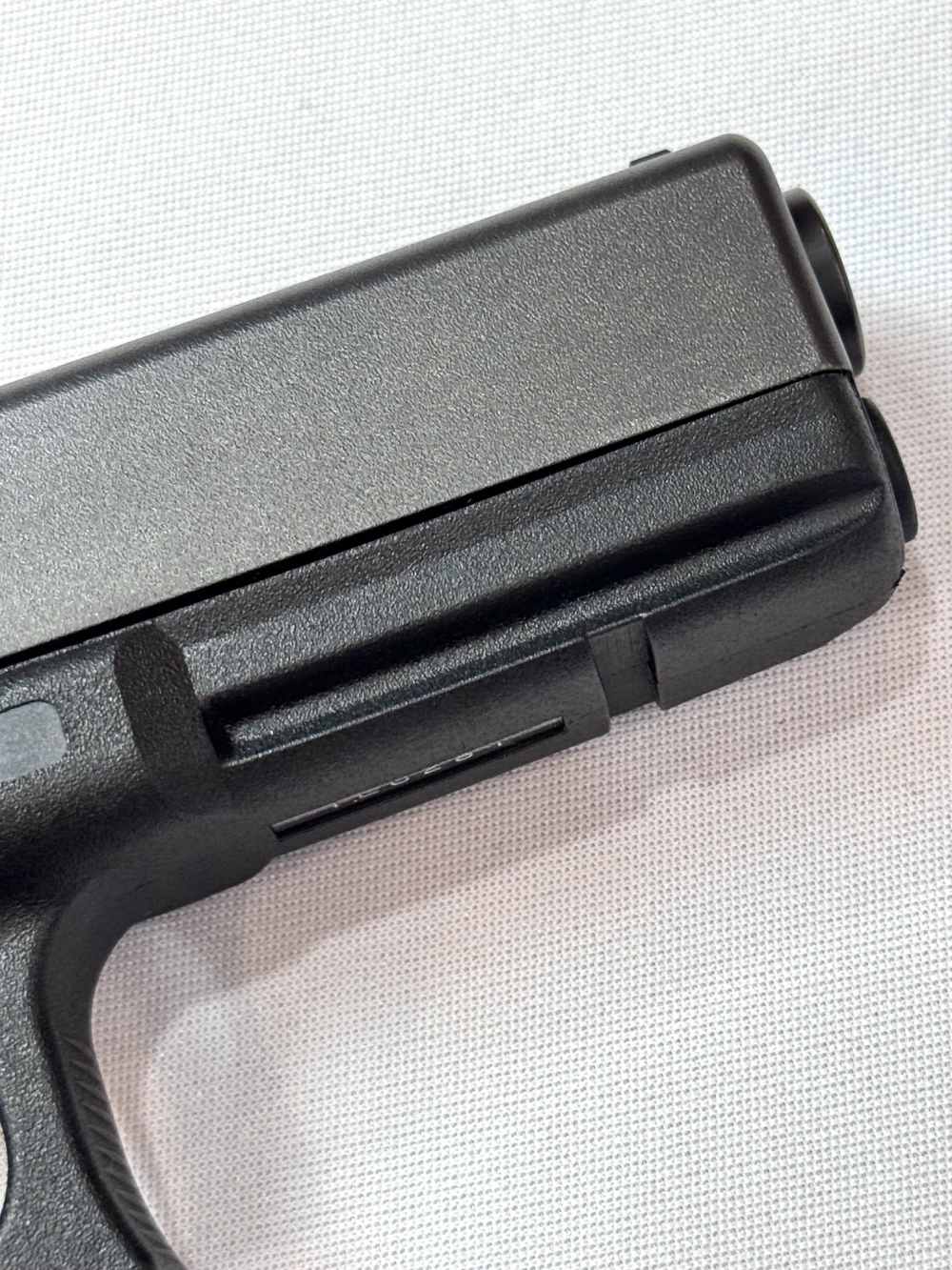 Glock 22 GEN 4 Pistol, 40S&W, 4.48" Barrel, 2x15 Round Magazines, Nice!-img-6