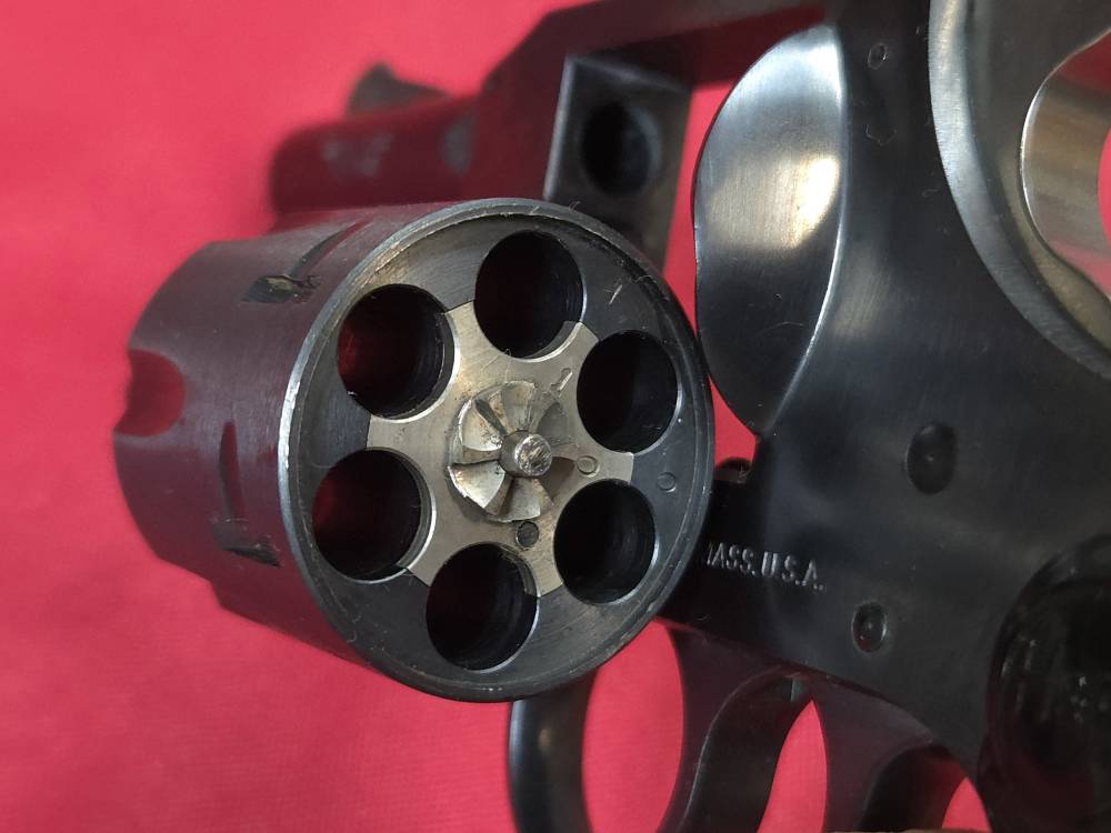 H&R Harrington Richardson Model 732 32 S&W DA Revolver Minty-img-19