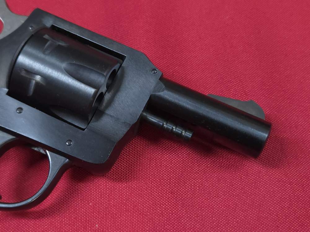 H&R Harrington Richardson Model 732 32 S&W DA Revolver Minty-img-2