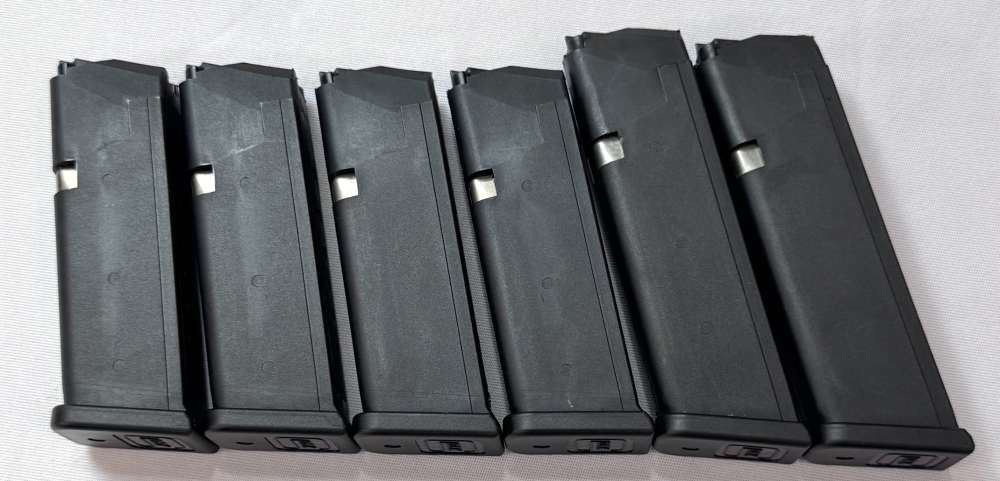 Glock 19 GEN 3 Pistol, 9mm, 4" Barrel, SIX Magazines!  Clean!-img-14