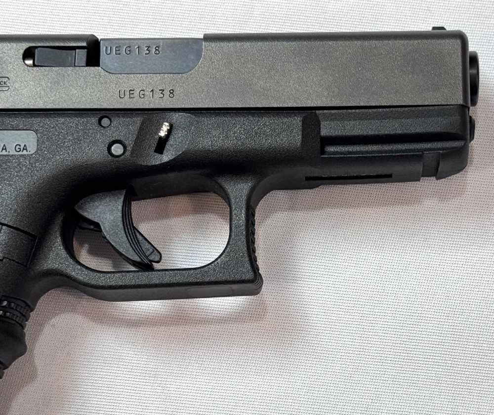 Glock 19 GEN 3 Pistol, 9mm, 4" Barrel, SIX Magazines!  Clean!-img-5
