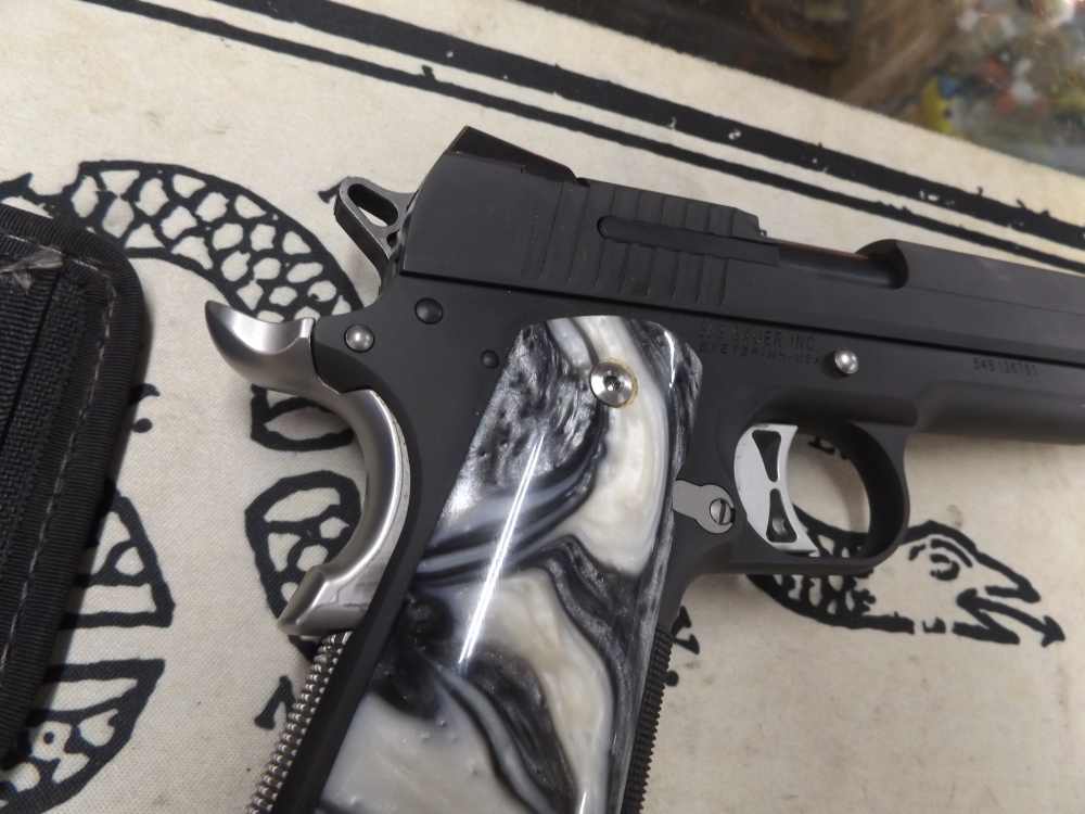 PENNY AUCTION! SIG SAUER 1911 WITH THREADED BARREL !-img-6