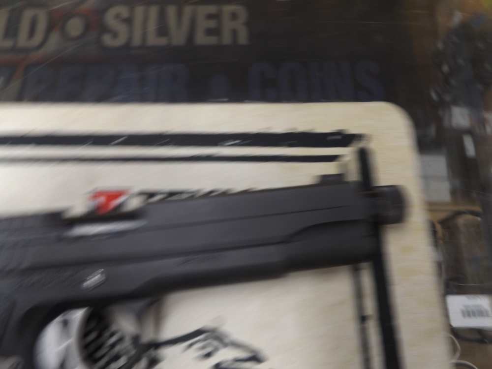 PENNY AUCTION! SIG SAUER 1911 WITH THREADED BARREL !-img-7