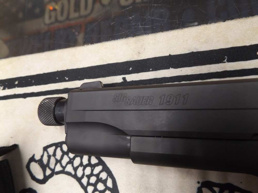 PENNY AUCTION! SIG SAUER 1911 WITH THREADED BARREL !-img-2