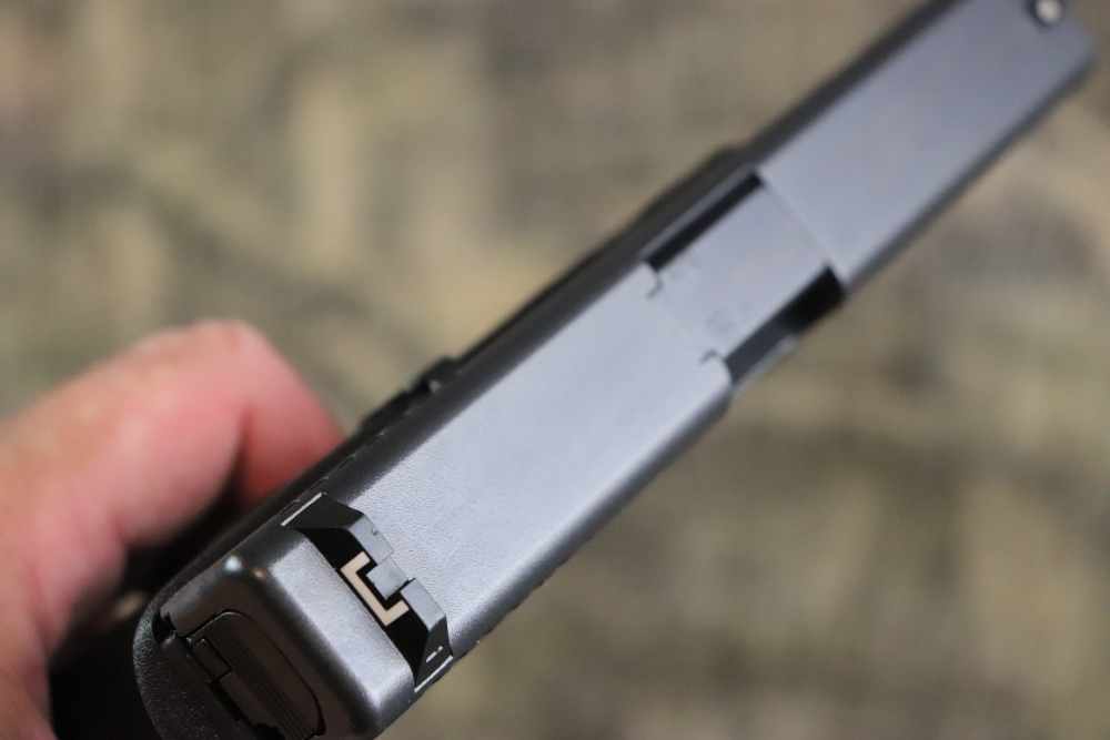 Glock 22 Gen 3 40 S&W in box 3 mags mint 4.5" penny start-img-18