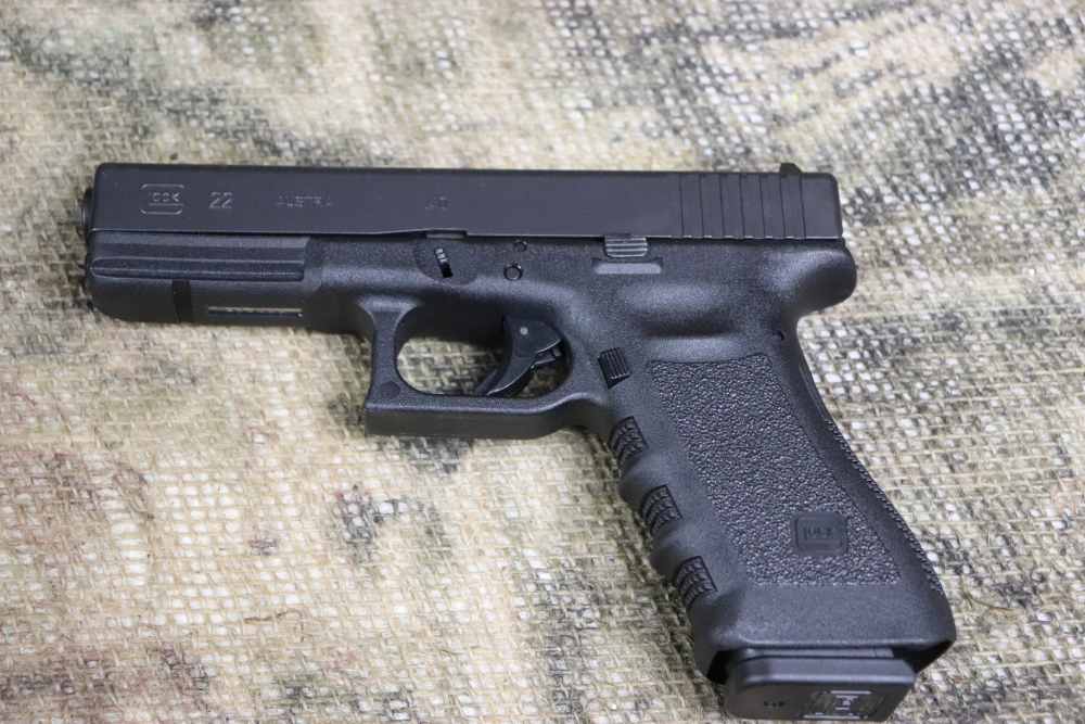 Glock 22 Gen 3 40 S&W in box 3 mags mint 4.5" penny start-img-25