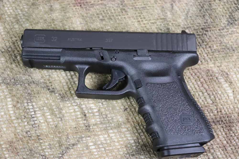 Glock 32 357 Sig 4" semi auto 3 mags NIB penny start scarce-img-6