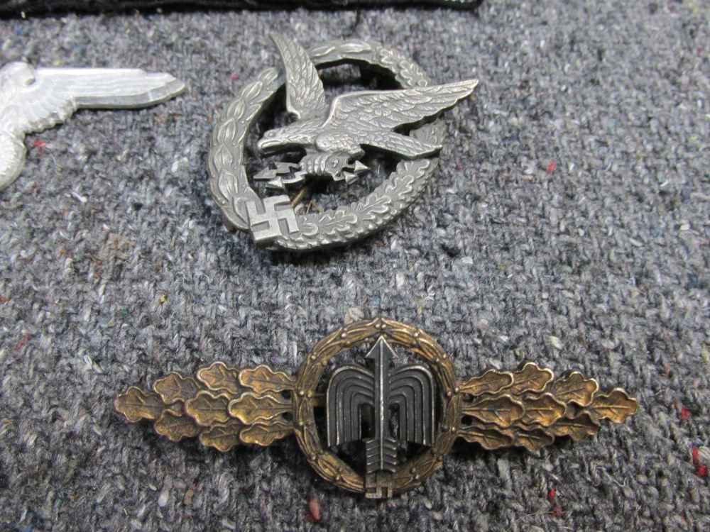5-PIECE WWII GERMAN CUFF TITLED, BADGES, CAP EAG, SS, ALL VINTAGE REPRO-img-1