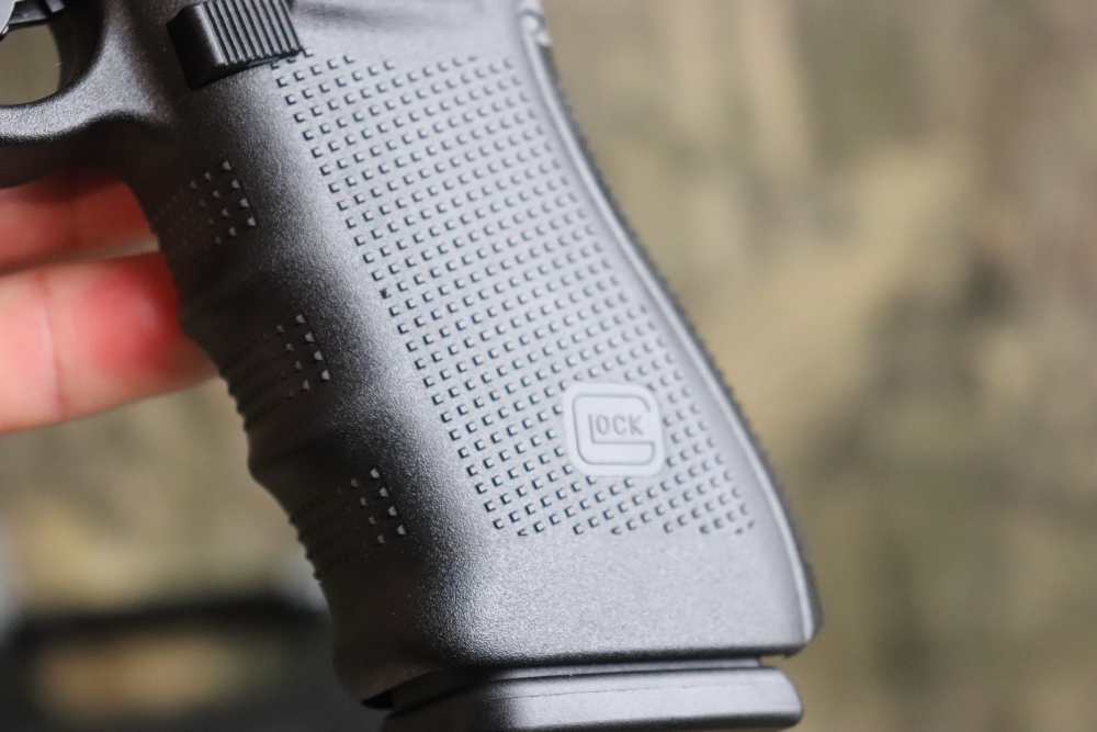 Glock 21 Gen 4 45 acp NIB 3 mags semi auto penny start-img-14