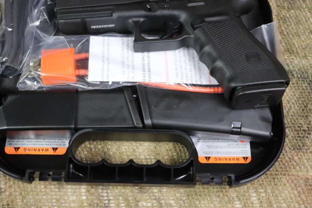 Glock 21 Gen 4 45 acp NIB 3 mags semi auto penny start-img-5