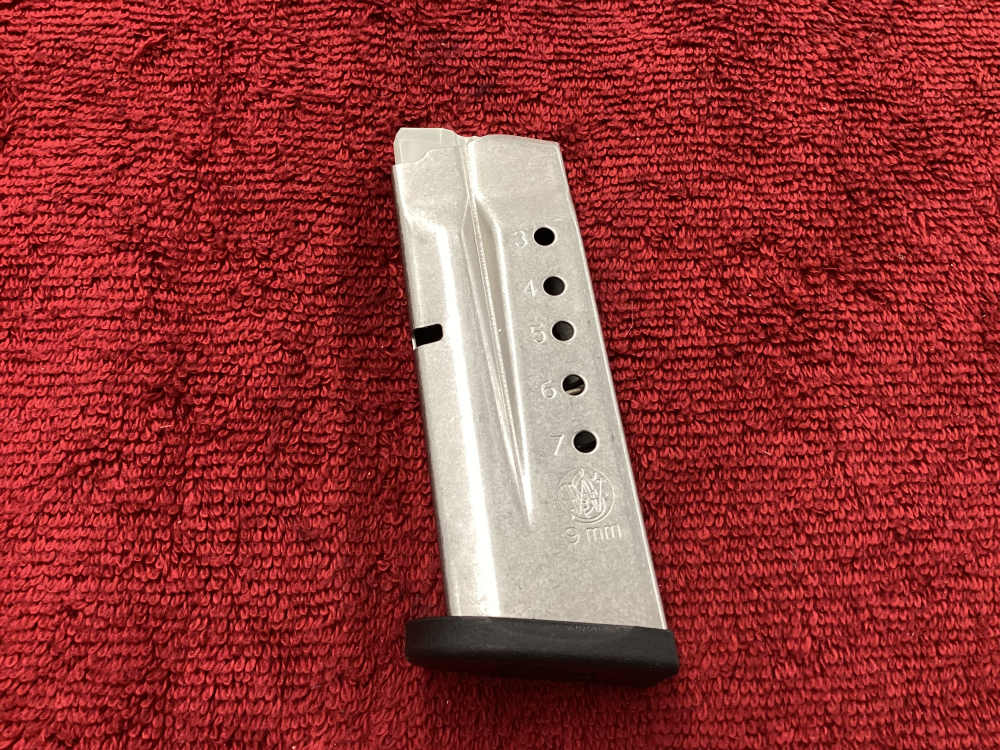 Smith & Wesson M&P 9 Shield 9MM + 1-7Rnd Magazine- NO CC FEES!-img-10