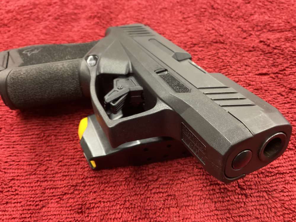 Taurus GX4 9MM 9X19 + 2-11Rnd Magazines - NO CC FEES!-img-5