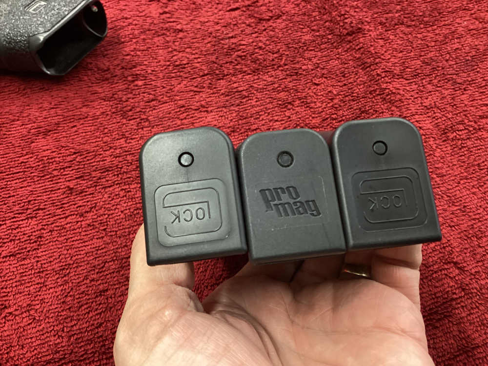 Glock 22 .40 S&W +3-15Rnd Magazines - NO CC FEES!-img-15