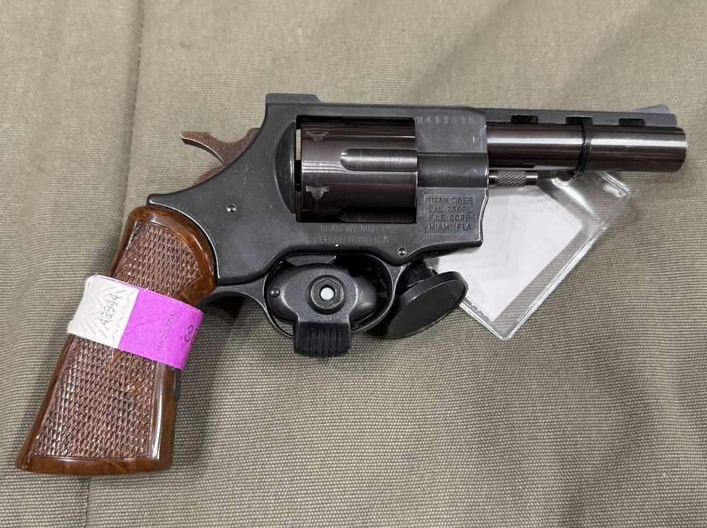 Weihrauch Titan Tiger revolver-img-3