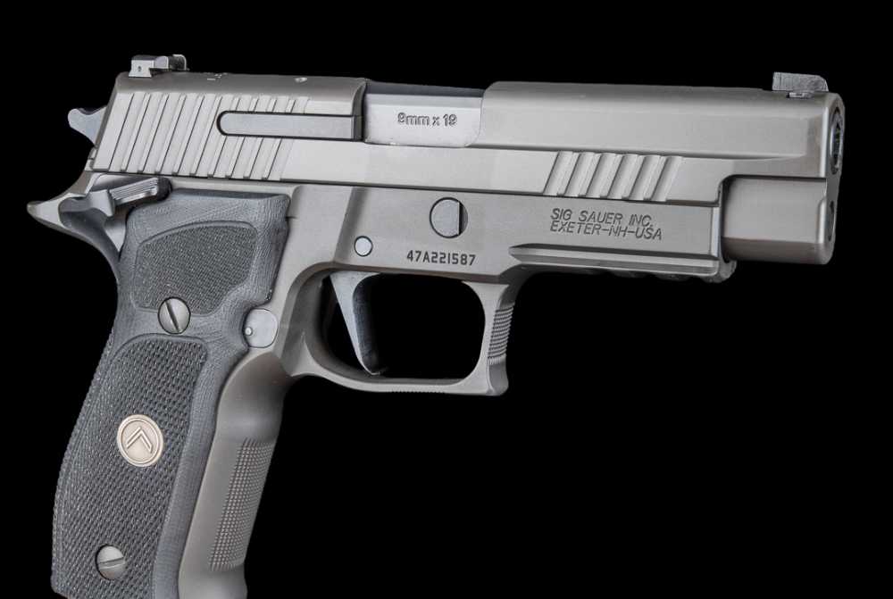 SIG Sauer P226 LEGION SAO 9mm Exc. Cond.-img-10