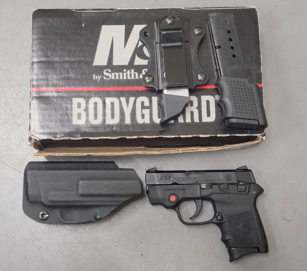 Smith & Wesson Bodyguard W/ Laser .380 ACP -img-0