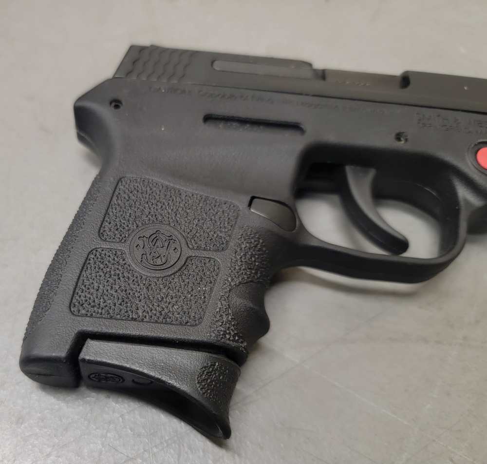 Smith & Wesson Bodyguard W/ Laser .380 ACP -img-6