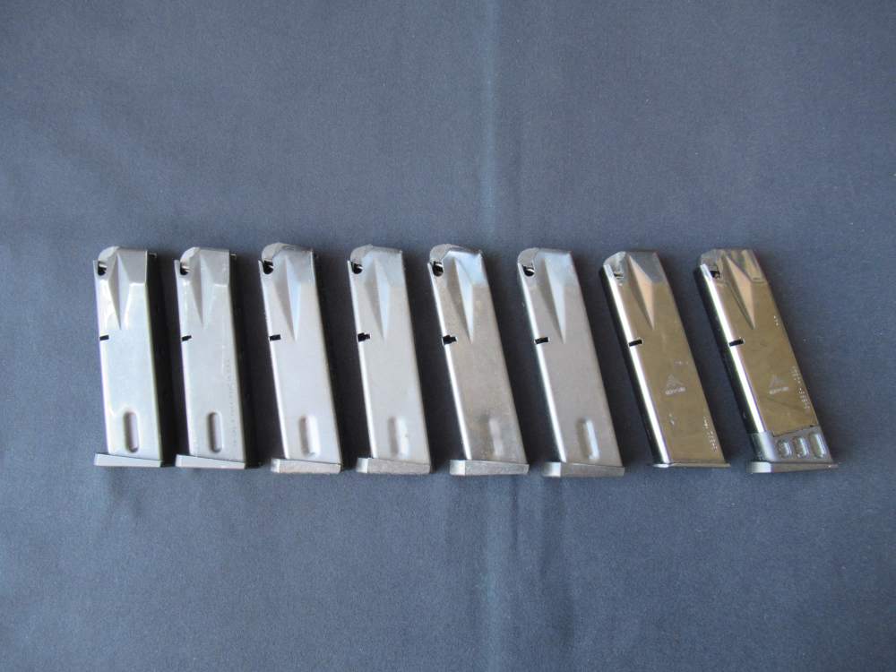 Beretta 92 9mm Magazine Lot of 7 + 1 Beretta 96 .40 S&W Dealer Shooter Lot-img-0