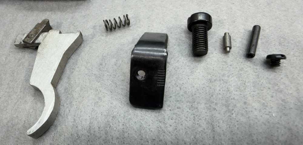 Chipmunk22 L.R. Parts Kit (Barrel, Yth Stock, Bolt Assembly & Various Mis-img-2