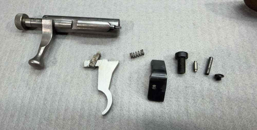 Chipmunk22 L.R. Parts Kit (Barrel, Yth Stock, Bolt Assembly & Various Mis-img-1