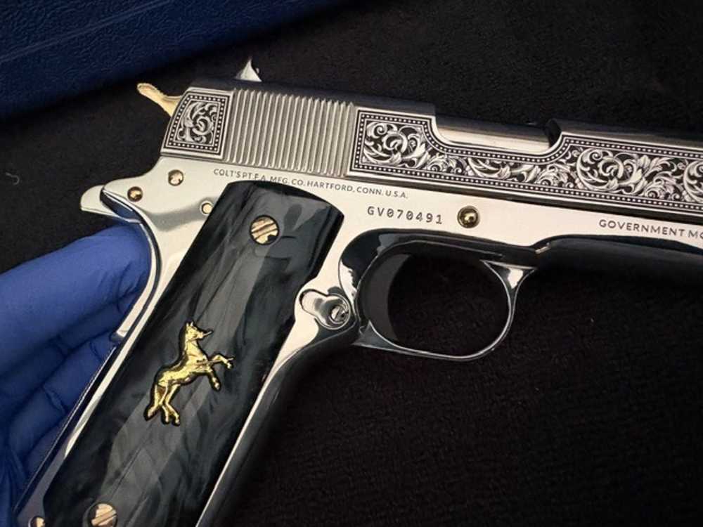 Colt 1911 45 ACP Series 70 Engraved Mirror Polished Gold Plated .01 NR-img-14
