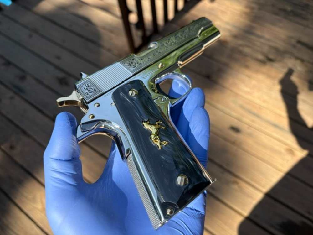 Colt 1911 45 ACP Series 70 Engraved Mirror Polished Gold Plated .01 NR-img-28