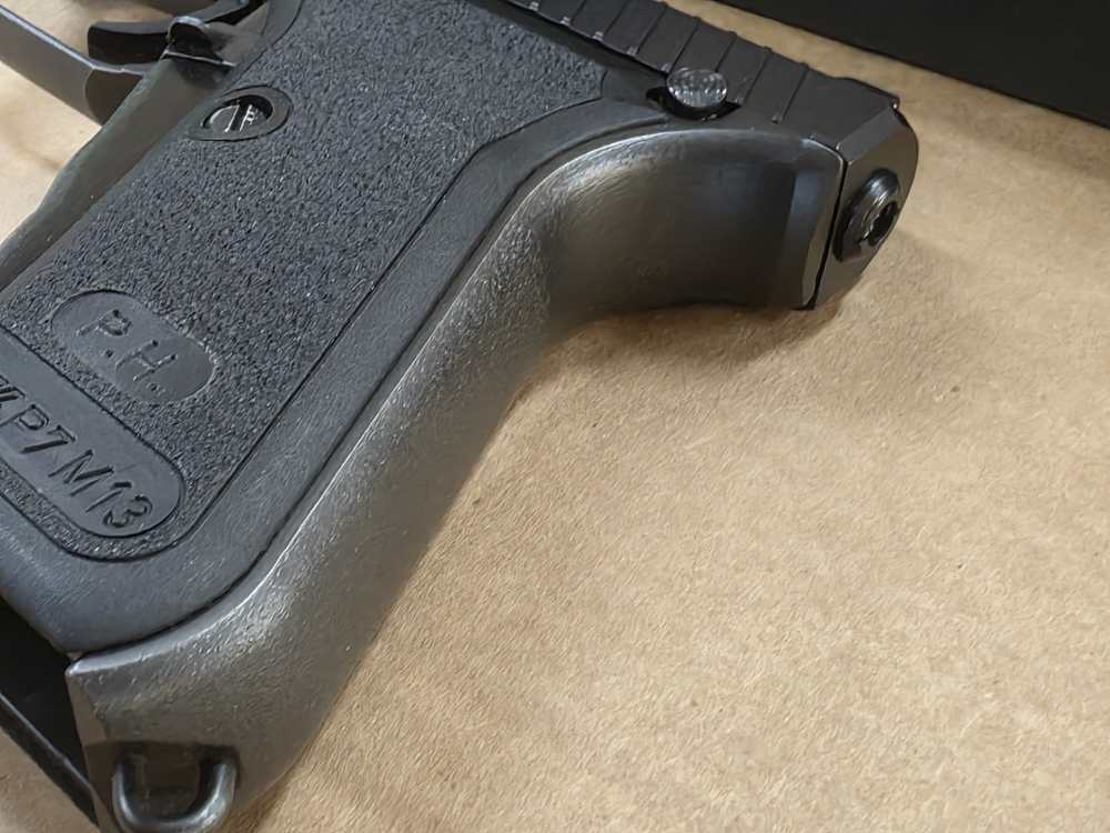 Heckler & Koch P7 M13 6 Magazines -img-12