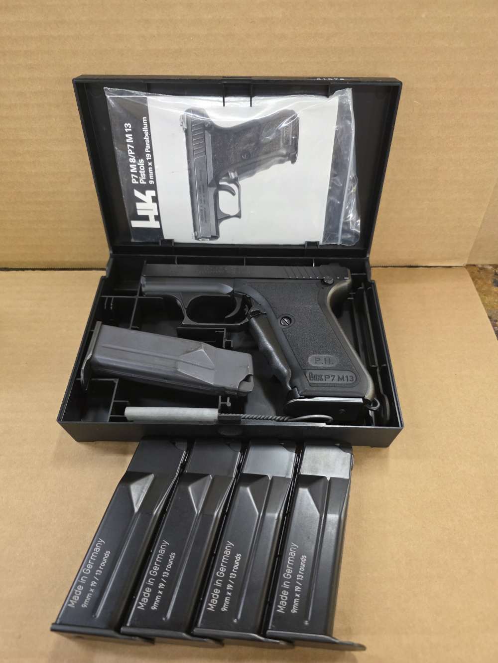 Heckler & Koch P7 M13 6 Magazines -img-0