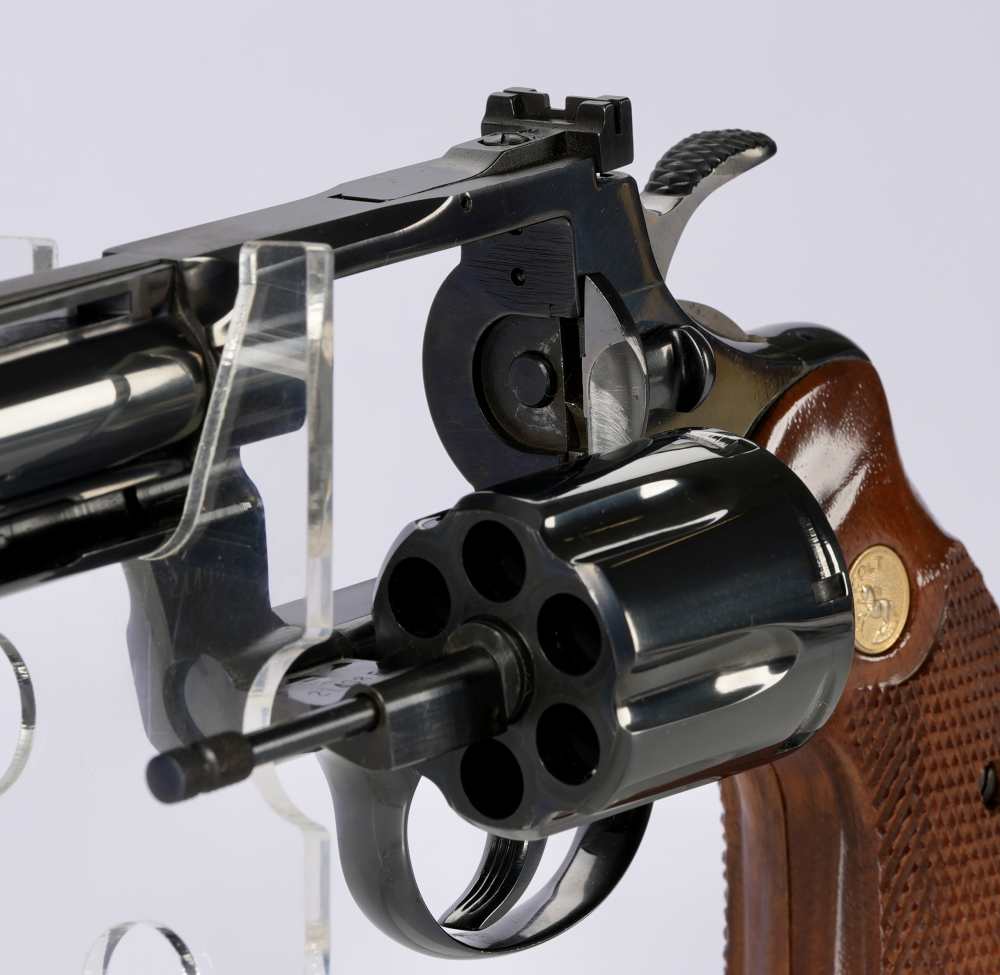 Colt Python .357 Mag 6" Royal Blue (1976) – Matching Box & Papers-img-10