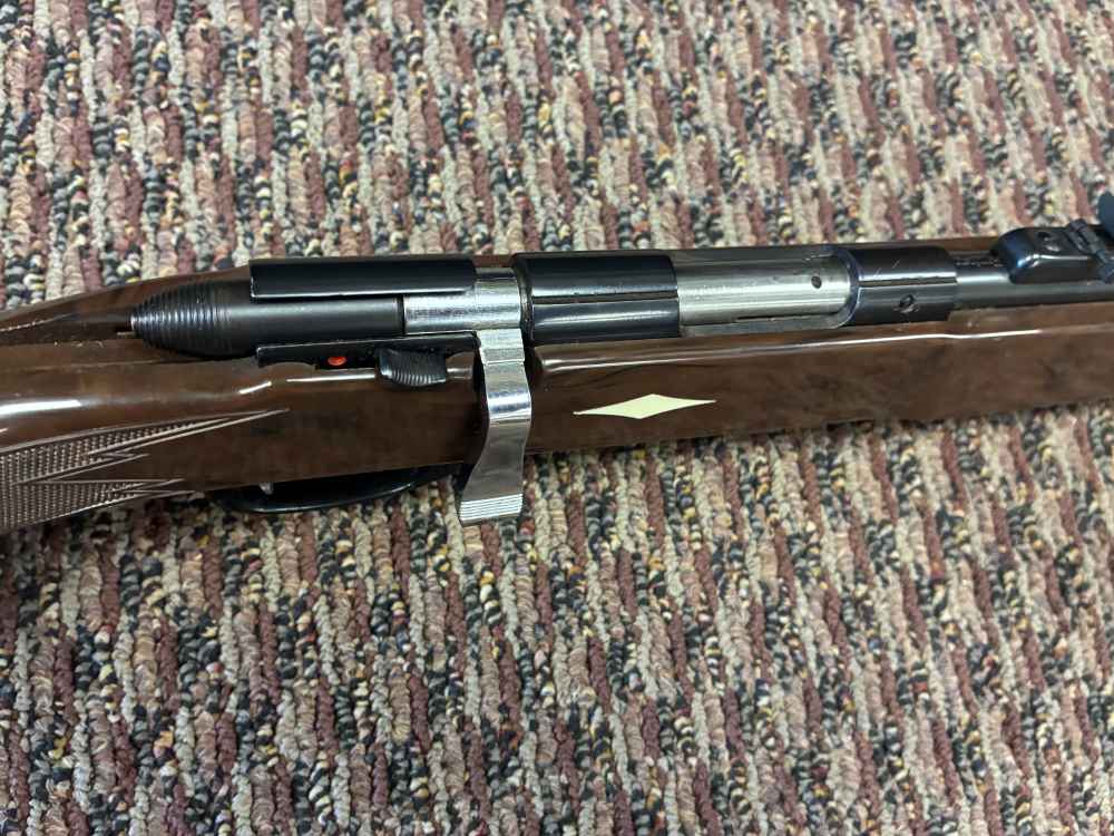 Remington Nylon 77, 22lr semi auto, excellent finish -img-1