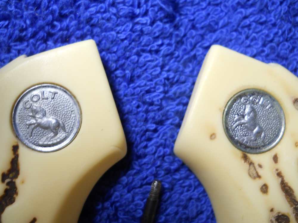 NEW OLD STOCK COLT FRONTIER SCOUT PEACEMAKER 62 FAUX FAKE STAG GRIPS 22-img-3