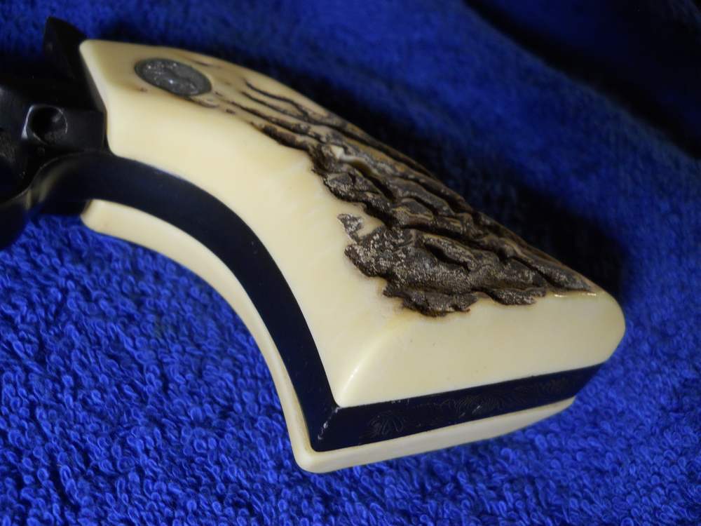 NEW OLD STOCK COLT FRONTIER SCOUT PEACEMAKER 62 FAUX FAKE STAG GRIPS 22-img-4